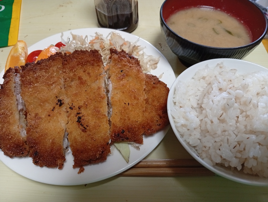 とんかつ定食