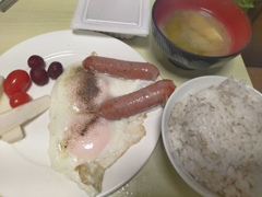 ソーセージエッグ定食
