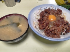 豚味噌丼