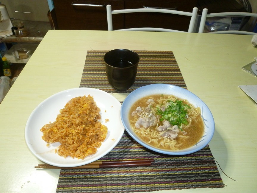 ラーメンとキムチチャーハン　20200927