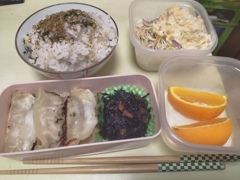 餃子弁当