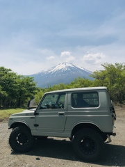 富士山とジムニー