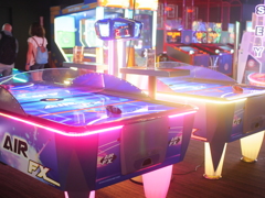 air hockey