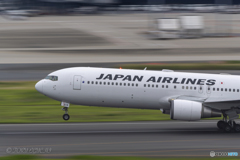 jet airliner
