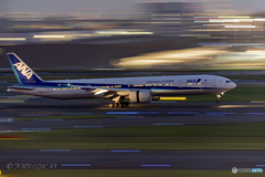 Jet airliner