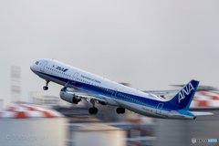 Jet airliner
