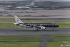 Jet airliner