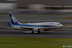 Jet airliner