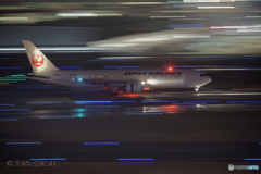 Jet airliner