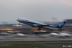 Jet airliner