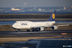 Jet airliner