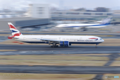 Jet airliner