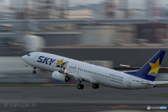 Jet airliner