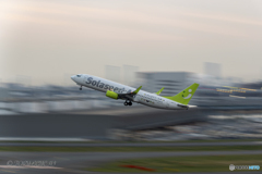 Jet airliner