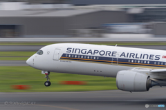 Jet airliner