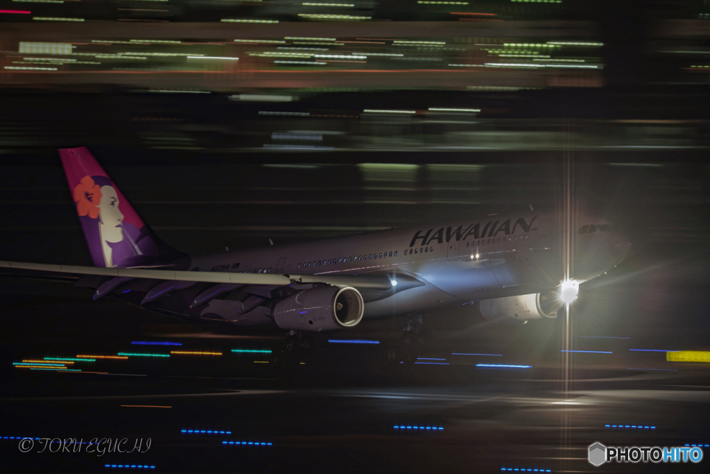 Jet airliner
