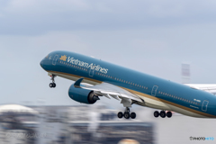 jet airliner