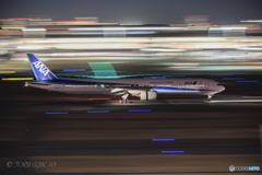 Jet airliner