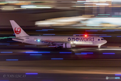 Jet airliner