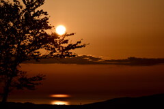稲葉山から見る日本海の夕陽