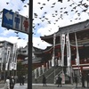 トリ舞う寺