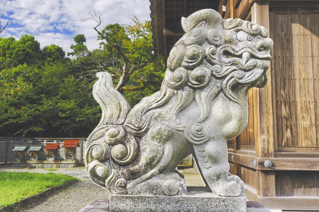 狛犬のいる境内