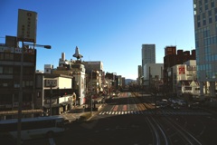 遠いマチと、空。