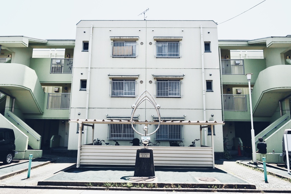 真昼の市街地の散策