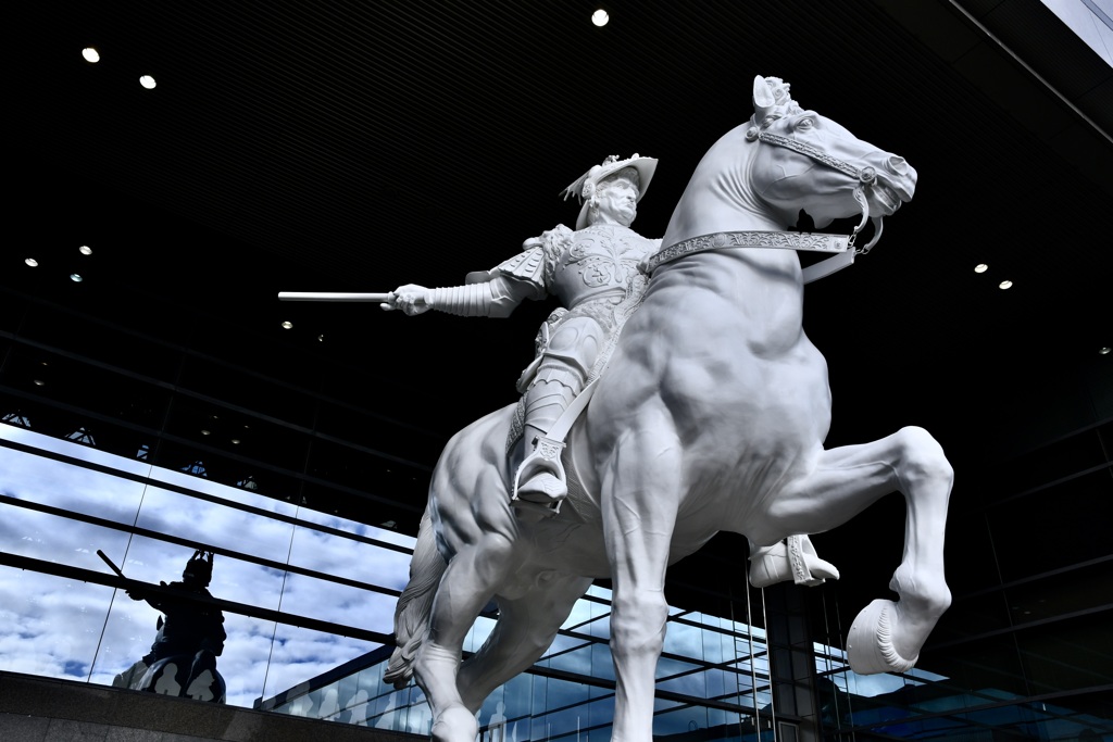 Sforza Equestrian Statue in Shirotori