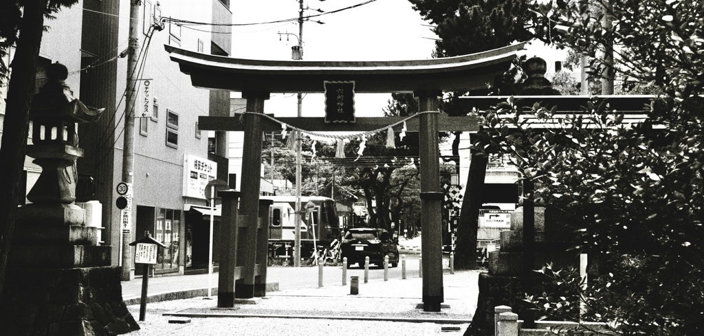 鳥居のある上明大寺町