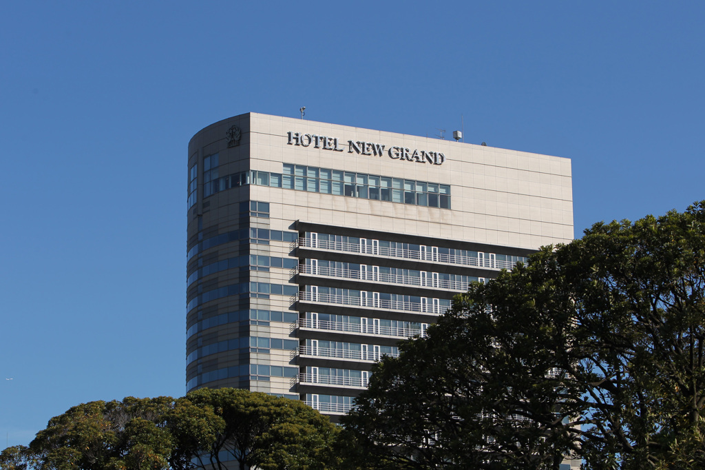 海を見おろすホテル