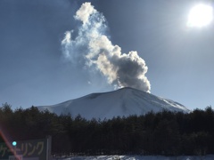 煙を吐く浅間山