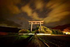鳥居と星