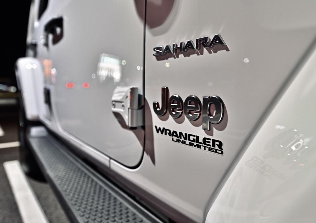 jeep Sahara 