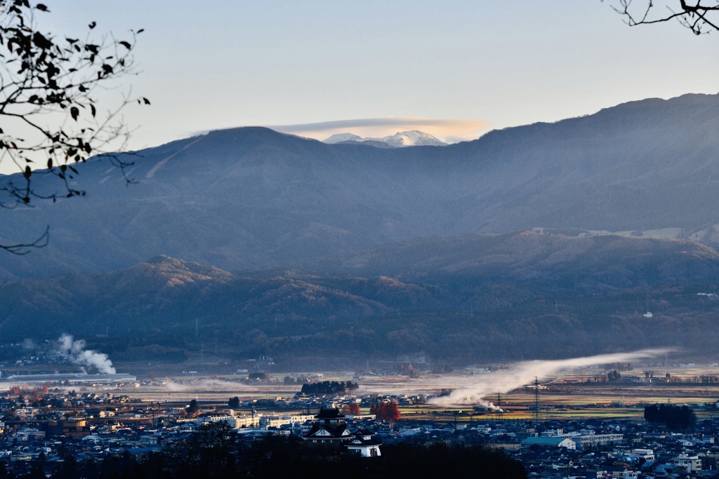 大野城と白山の傘雲