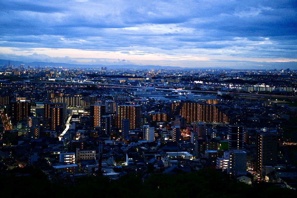 暮れなずむ街
