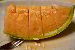 熟し過ぎのメロン美味しい〜