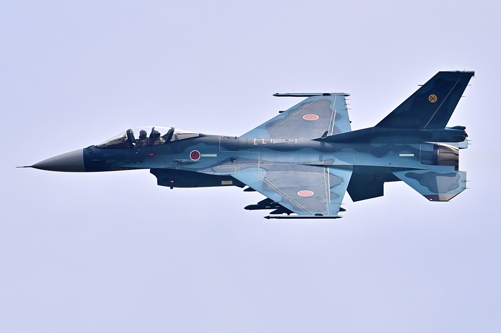 戦闘機がやって来ました