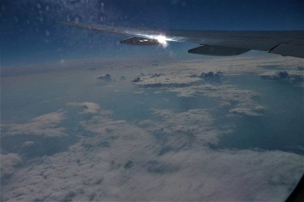 ロシア上空の日の出