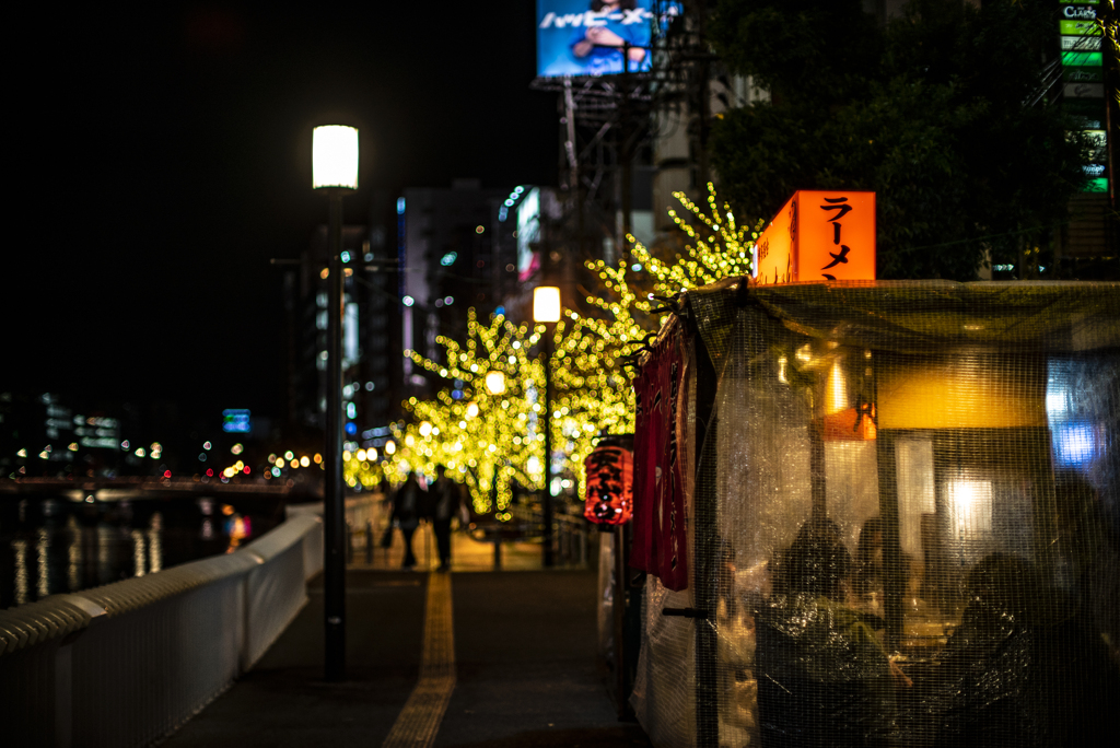 屋台　イルミネーション