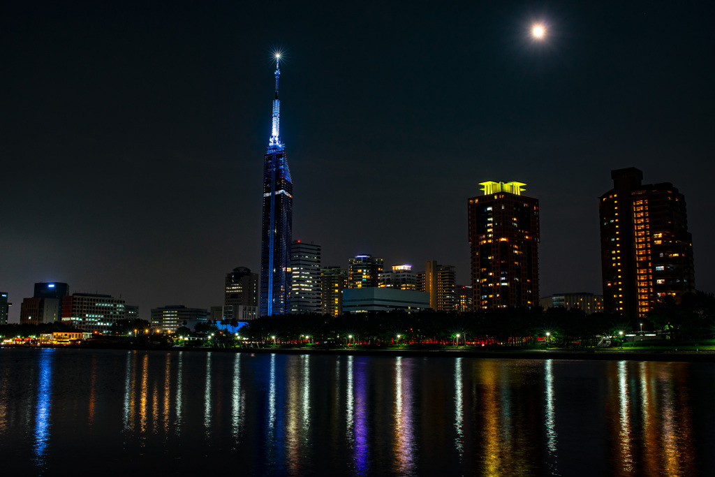 百道浜　満月