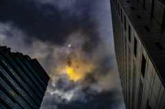 降ったり止んだり