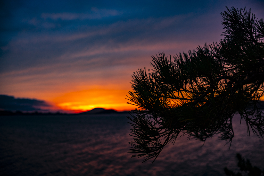 糸島半島に沈む夕日