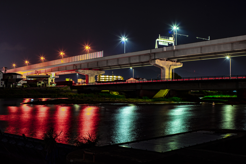 川　堰　橋　高速道路