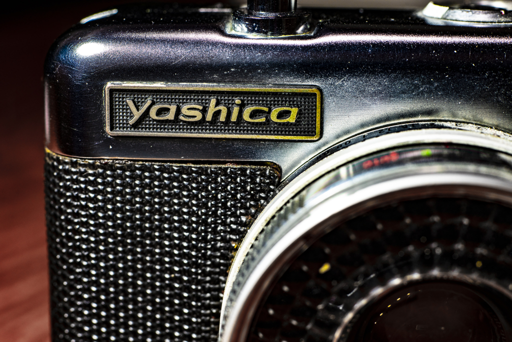 Yashica Half17