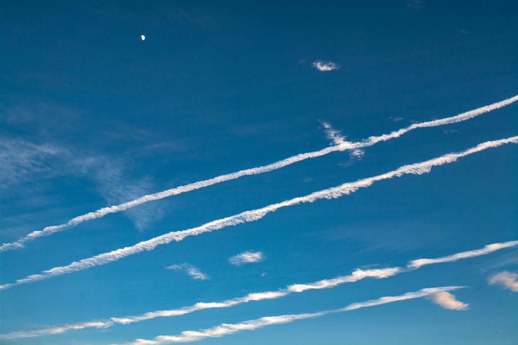 飛行機雲