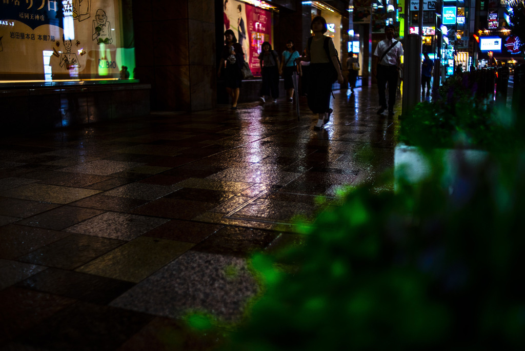 天神　雨後