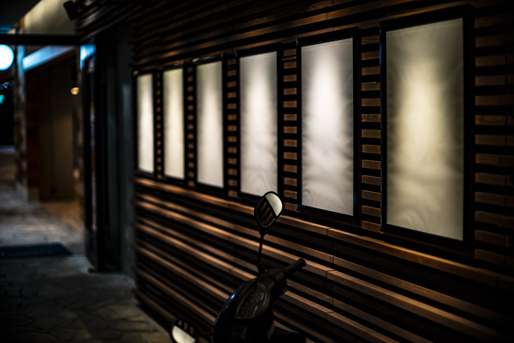 何も伝えない看板