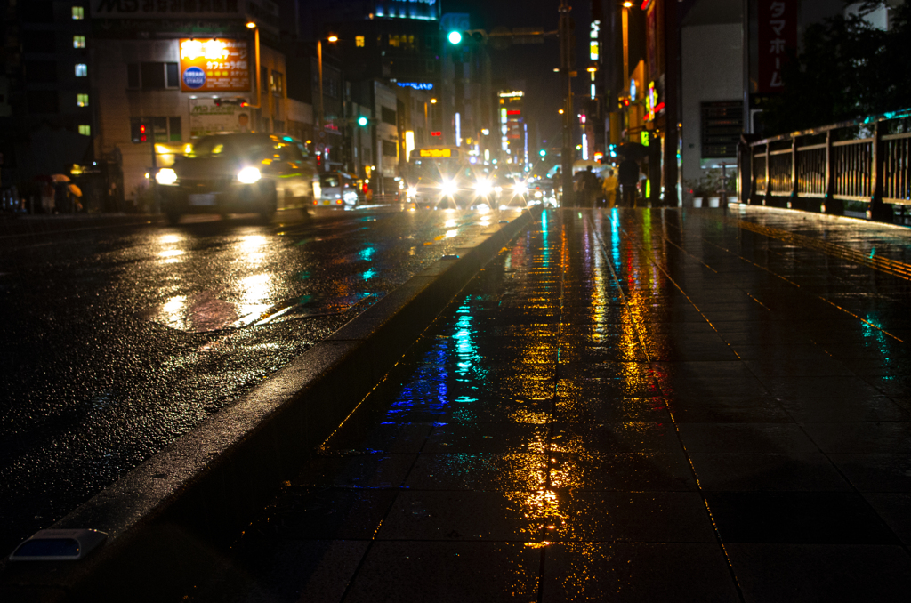 雨　夜道