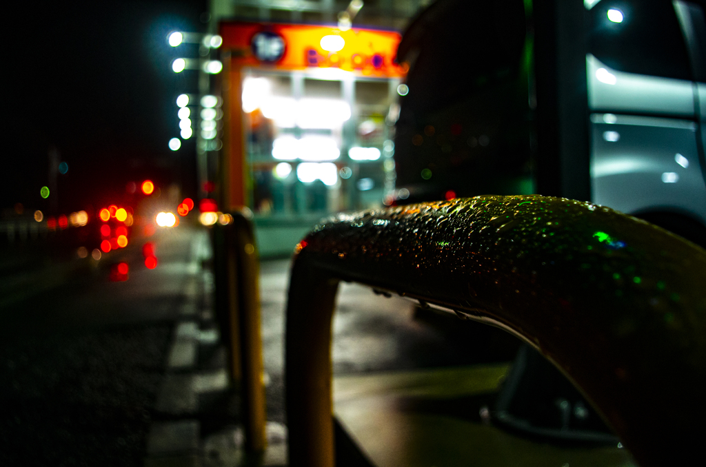 雨　車止め